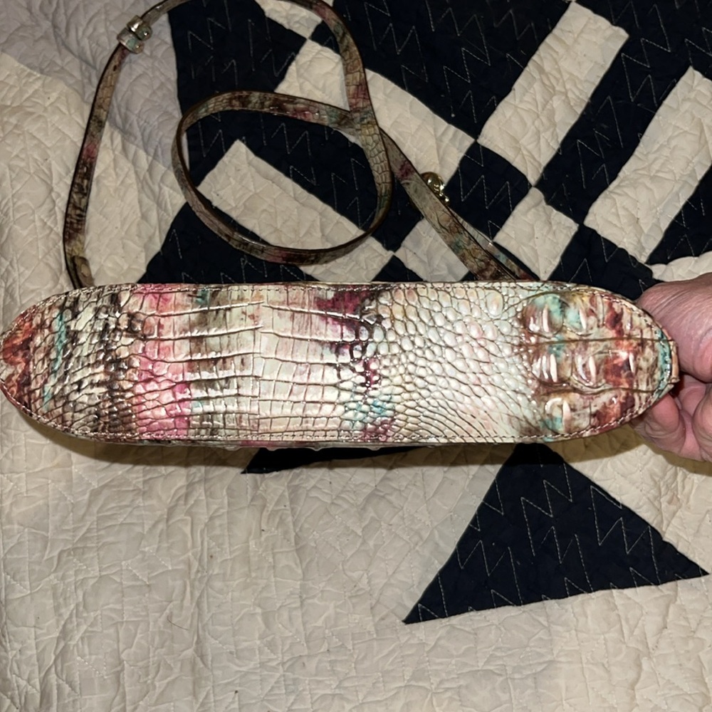 EUC Brahmin Katie Amethyst crossbody handbag - Picture 5 of 8